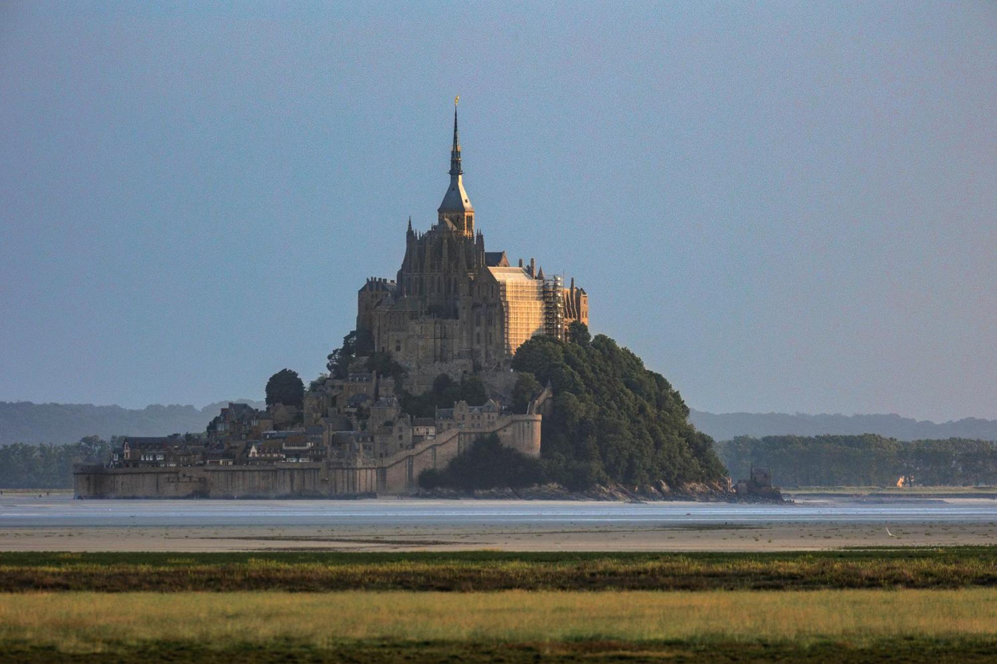 Entre Mont St Michel Et Merveille Vains Buitenkant foto