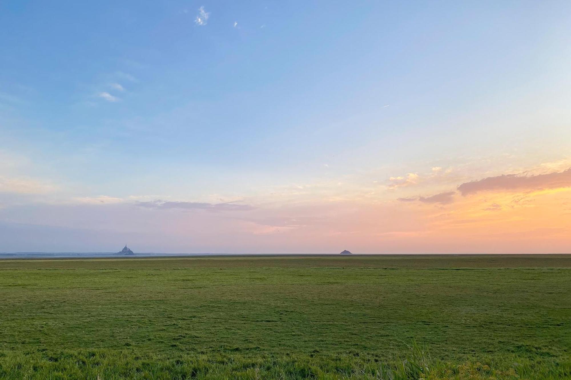 Entre Mont St Michel Et Merveille Vains Buitenkant foto